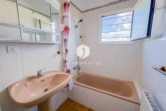 Resale - Villa -
Los Balcones - Costa Blanca