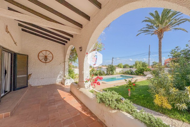Resale - Villa -
Los Balcones - Costa Blanca
