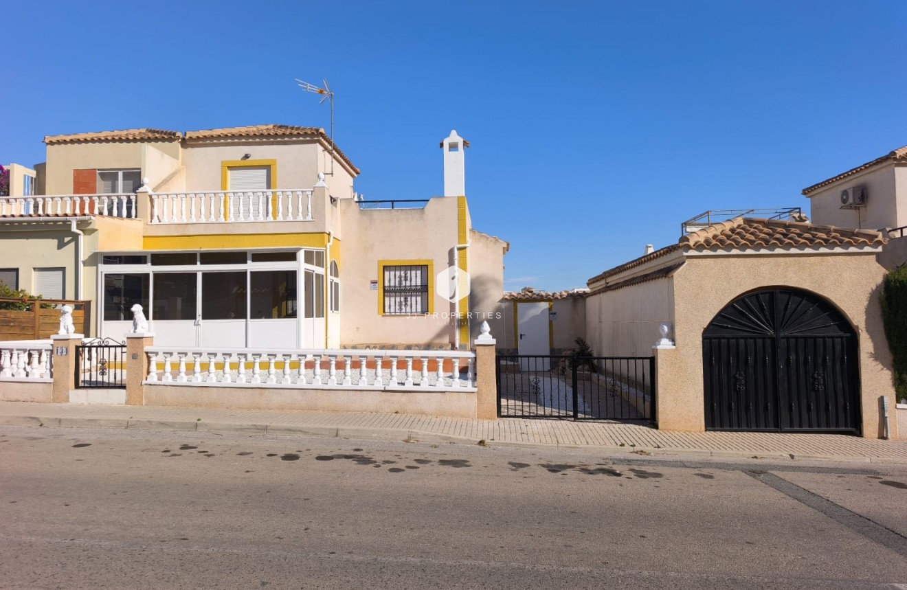 Segunda mano - Bungalow -
Orihuela Costa - Costa Blanca