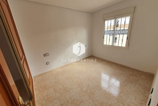 Segunda mano - Bungalow -
Orihuela Costa - Costa Blanca