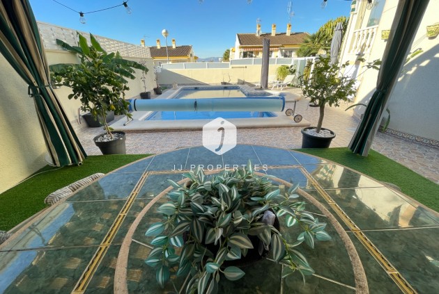 Resale - Villa -
Benijofar - Costa Blanca