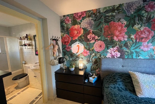 Resale - Villa -
Benijofar - Costa Blanca