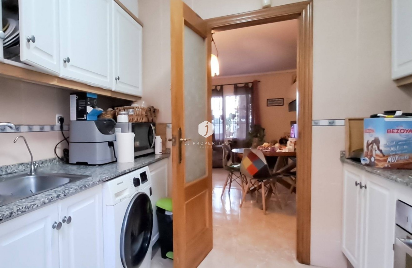 Segunda mano - Chalet -
Torrevieja - Parque Acuático - Sector 25