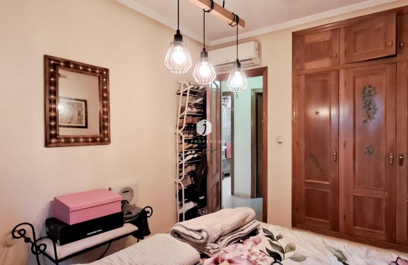 Segunda mano - Chalet -
Torrevieja - Parque Acuático - Sector 25