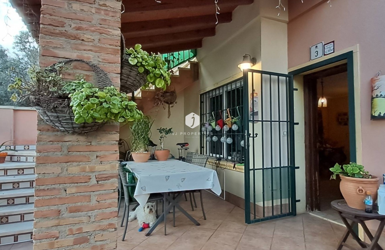 Segunda mano - Chalet -
Torrevieja - Parque Acuático - Sector 25