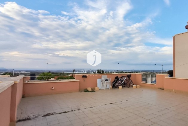 Segunda mano - Chalet -
Torrevieja - Parque Acuático - Sector 25