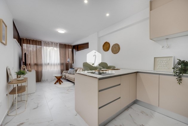 Resale - Apartment / flat -
Torrevieja - Cabo cervera