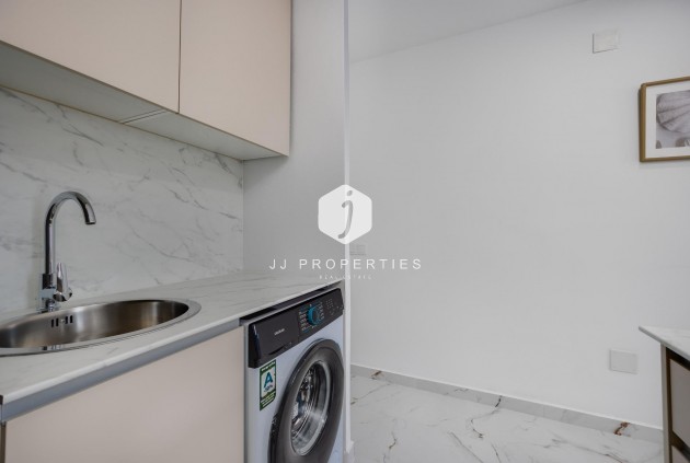 Resale - Apartment / flat -
Torrevieja - Cabo cervera