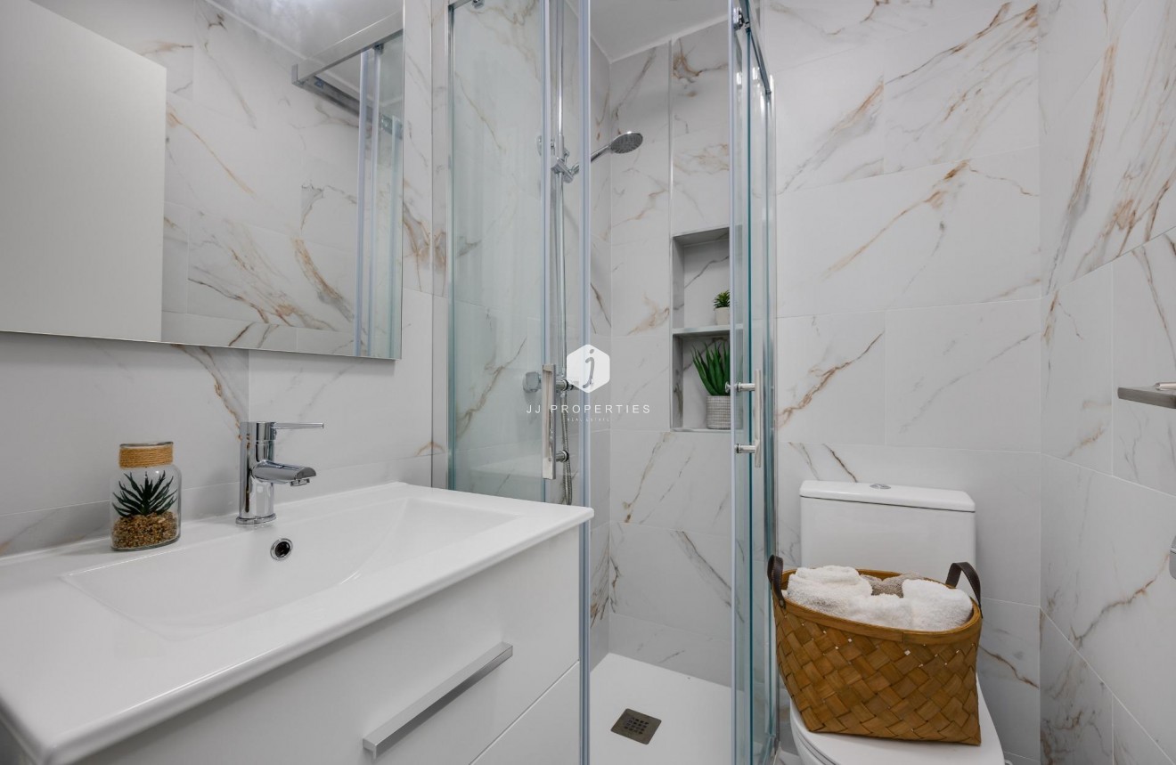 Resale - Apartment / flat -
Torrevieja - Cabo cervera