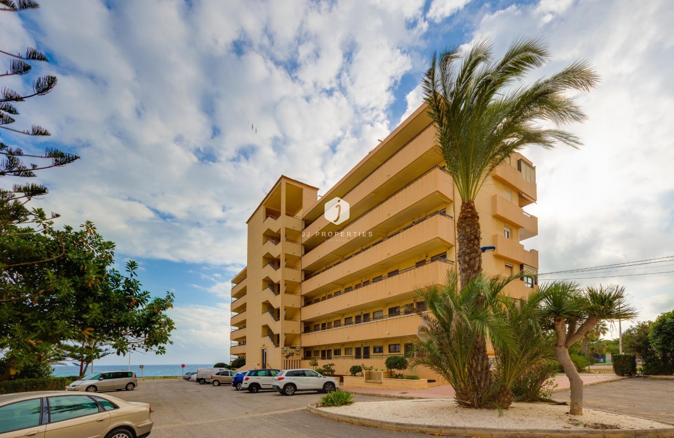 Resale - Apartment / flat -
Torrevieja - Cabo cervera