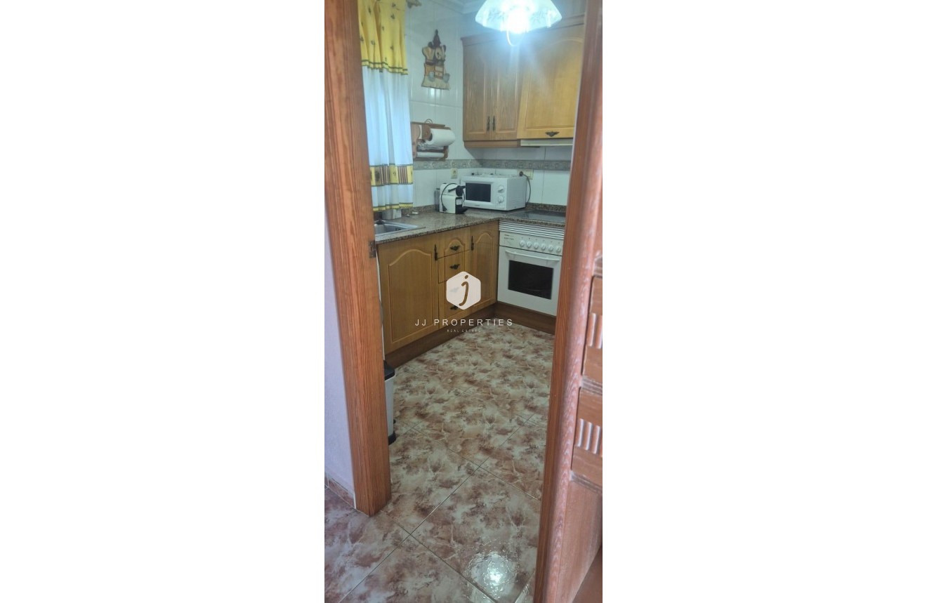 Segunda mano - Apartamento / piso -
Torrevieja - La Mata Pueblo