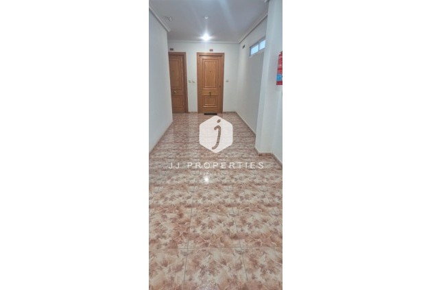 Segunda mano - Apartamento / piso -
Torrevieja - La Mata Pueblo