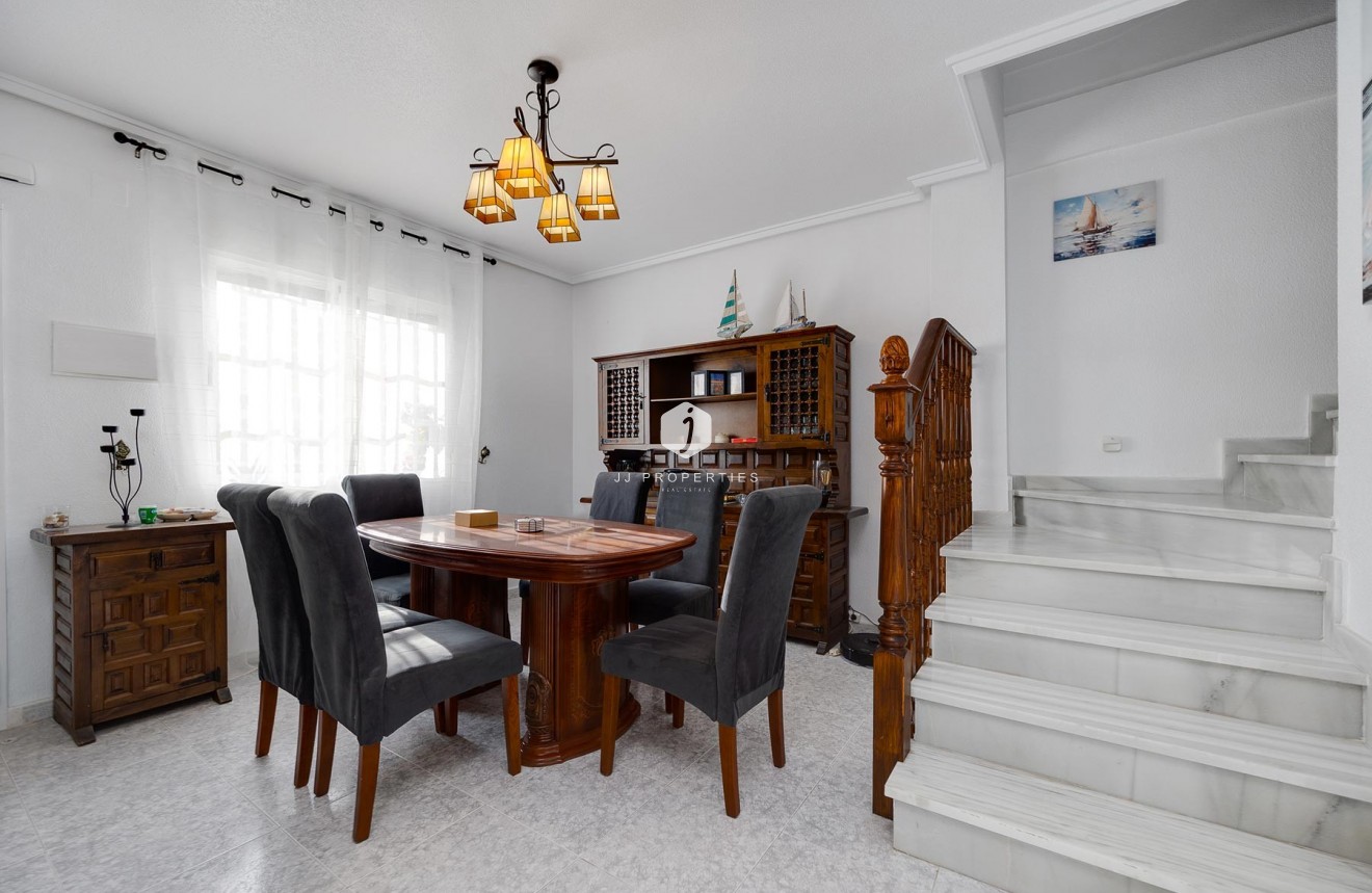 Segunda mano - Villa -
Torrevieja - Costa Blanca