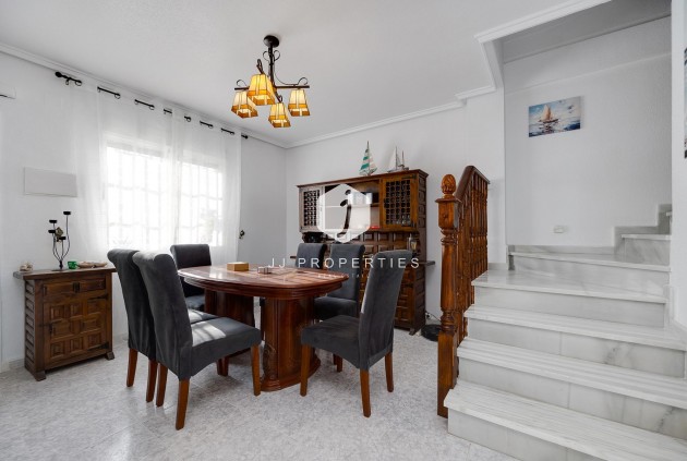 Segunda mano - Villa -
Torrevieja - Costa Blanca