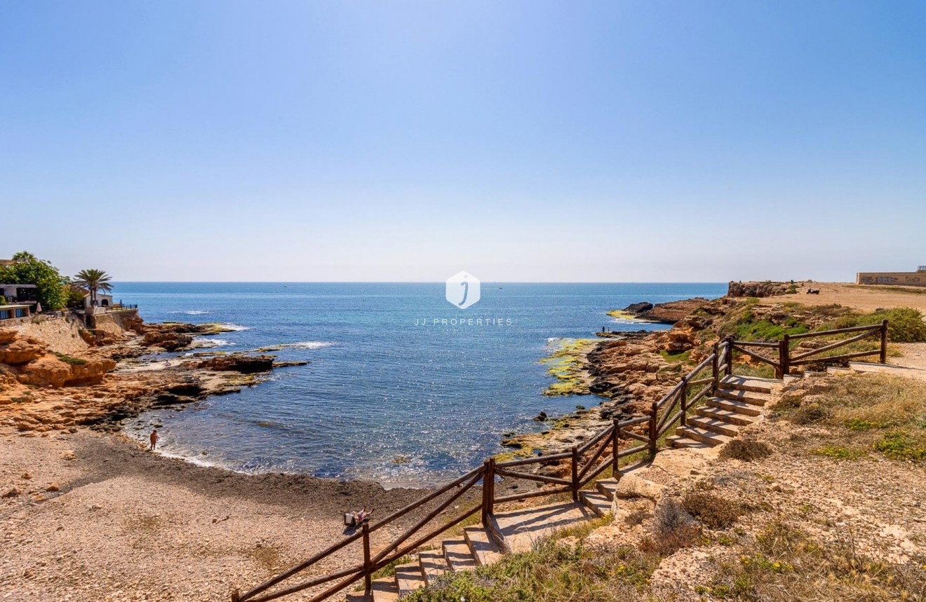 Segunda mano - Villa -
Torrevieja - Costa Blanca