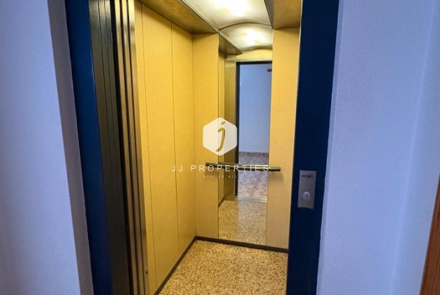 Resale - Apartment / flat -
Torrevieja - Costa Blanca