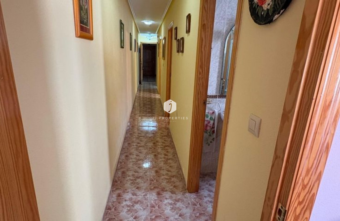 Resale - Apartment / flat -
Torrevieja - Costa Blanca