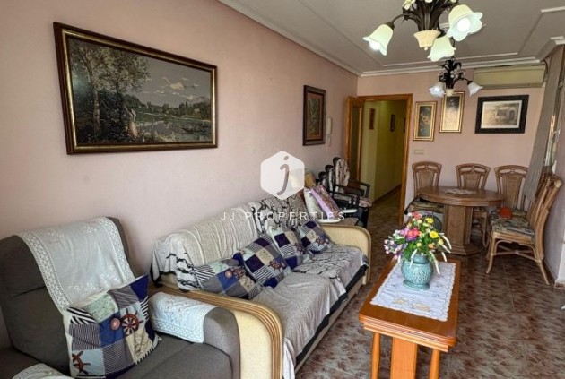 Resale - Apartment / flat -
Torrevieja - Costa Blanca