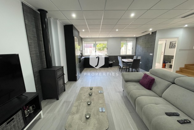 Resale - Chalet -
Algorfa - Inland