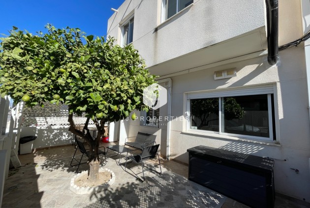 Resale - Chalet -
Algorfa - Inland