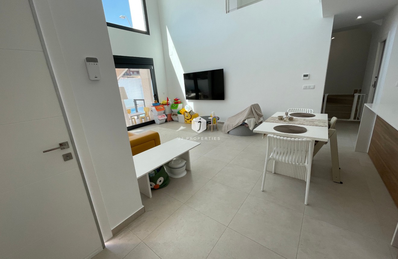 Segunda mano - Villa -
Formentera del Segura - Costa Blanca