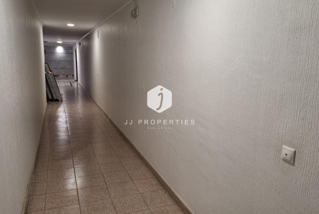 D'occasion - Appartement -
Torrevieja - Acequion