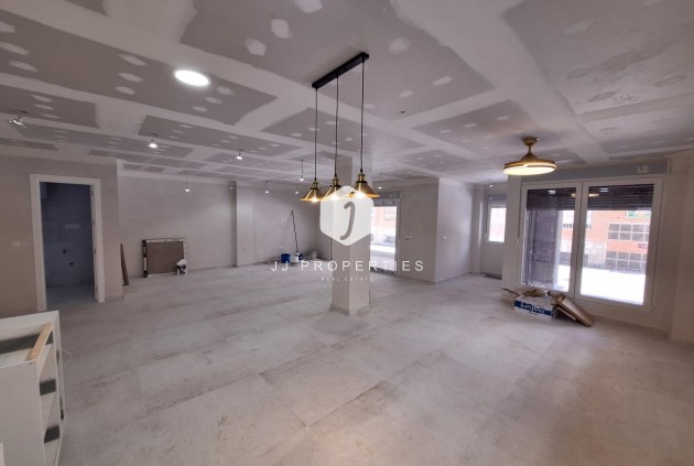 D'occasion - Appartement -
Torrevieja - Acequion