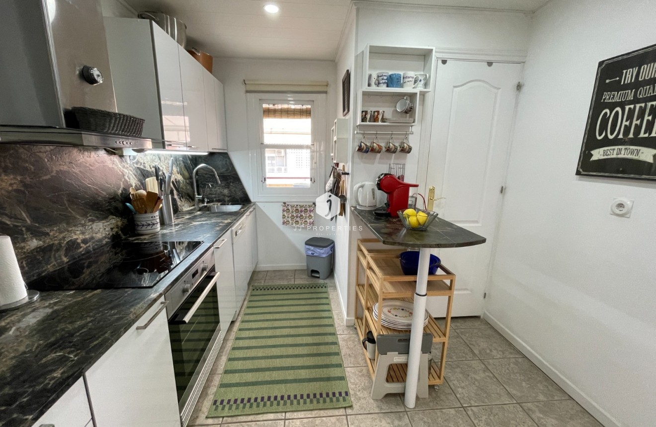 Resale - Apartment / flat -
Almoradí - Inland