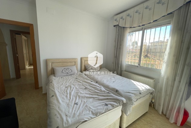 Resale - Villa -
Catral - Costa Blanca