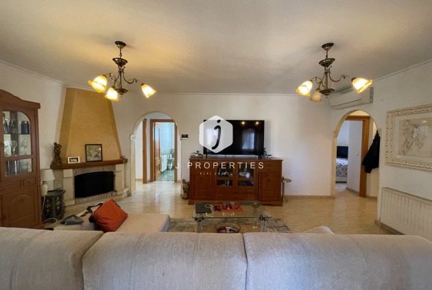 Resale - Villa -
Catral - Costa Blanca