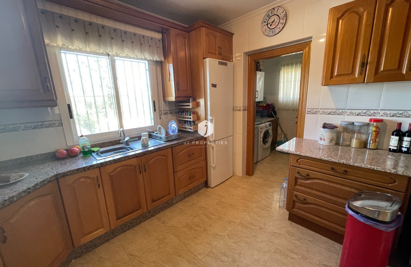 Resale - Villa -
Catral - Costa Blanca