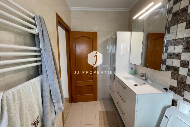 Resale - Villa -
Catral - Costa Blanca