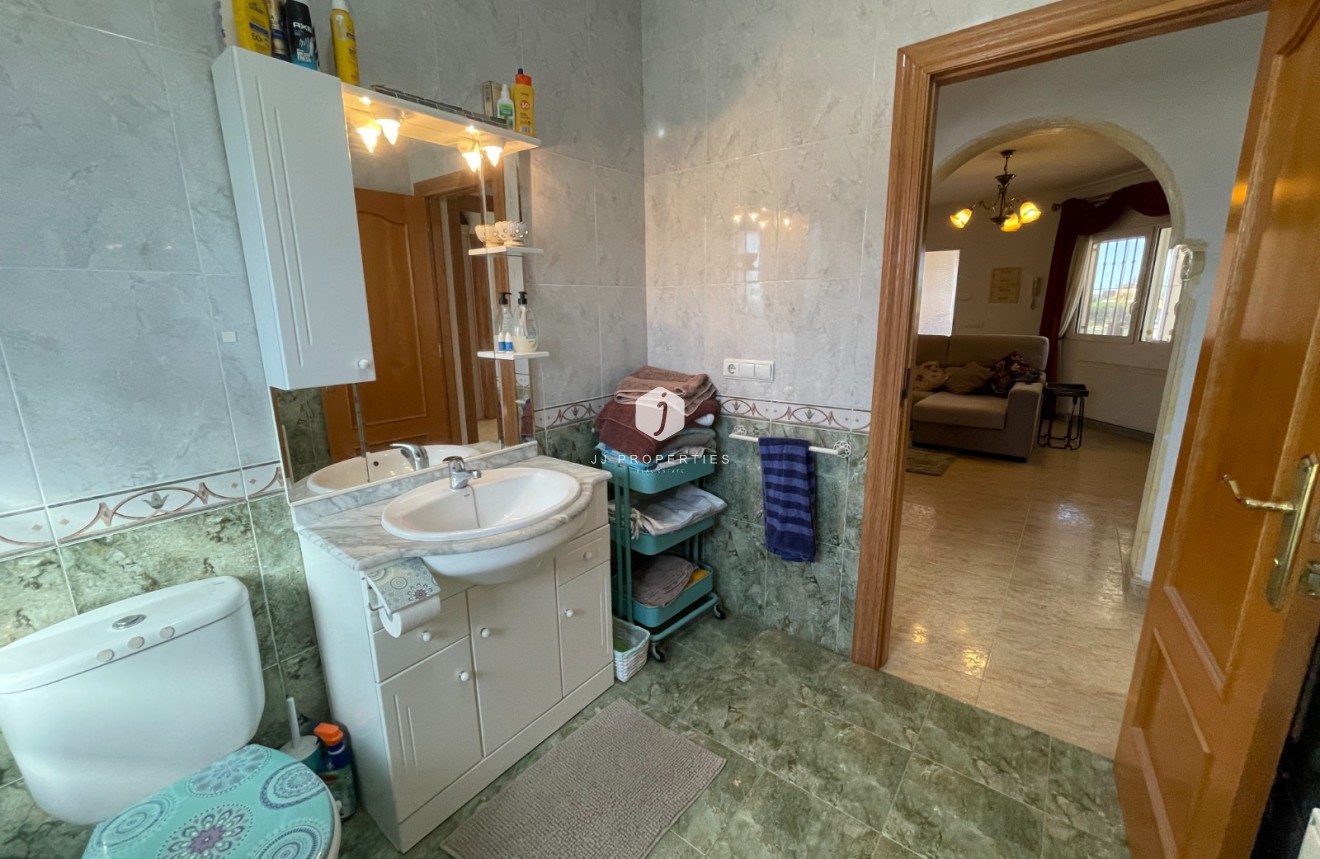 Resale - Villa -
Catral - Costa Blanca