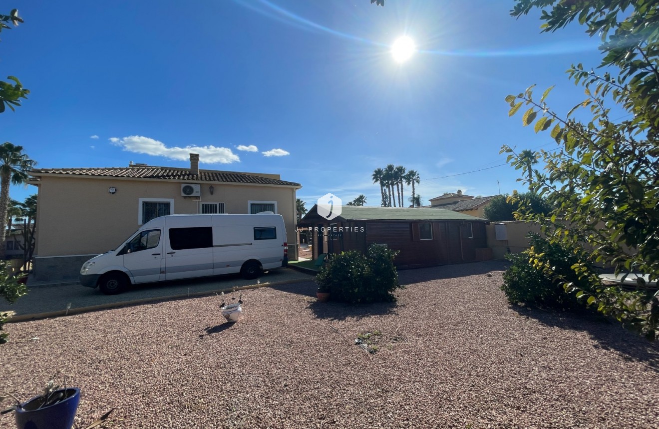 Resale - Villa -
Catral - Costa Blanca