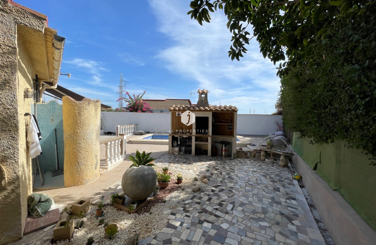 D'occasion - Villa -
Ciudad Quesada - Costa Blanca