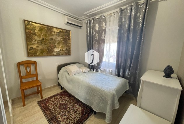 Aus zweiter Hand - Villa -
Guardamar del Segura - Costa Blanca