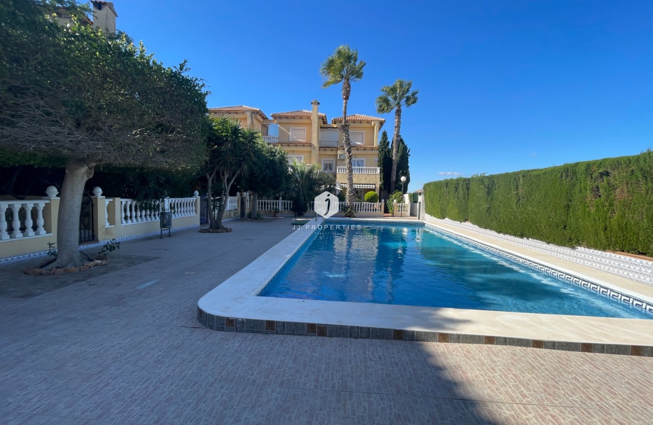 Aus zweiter Hand - Villa -
Guardamar del Segura - Costa Blanca