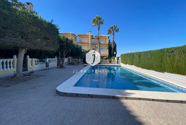Aus zweiter Hand - Villa -
Guardamar del Segura - Costa Blanca