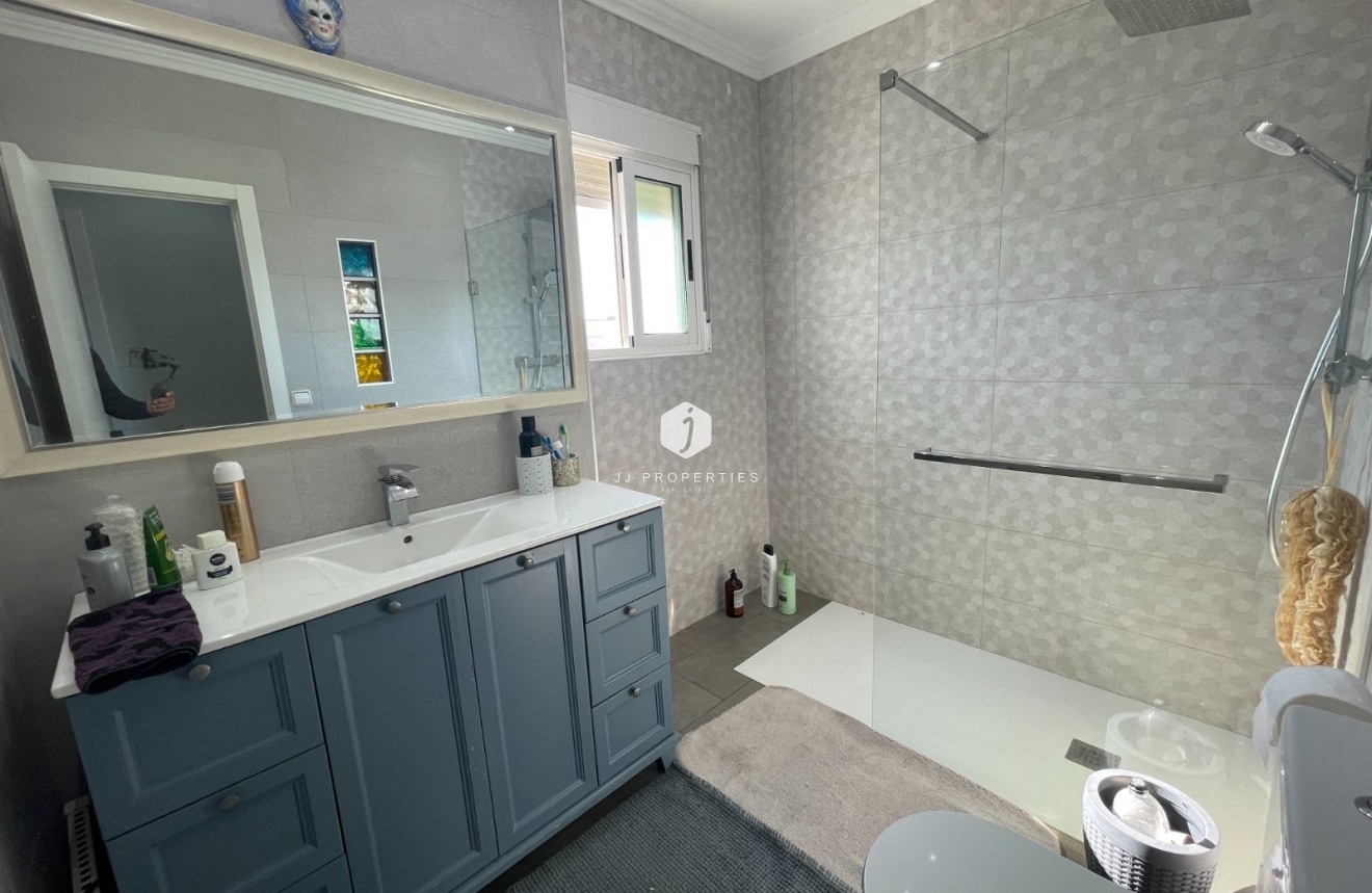 Aus zweiter Hand - Villa -
Guardamar del Segura - Costa Blanca