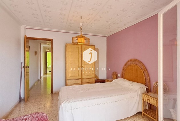 Resale - Penthouse -
Torrevieja - Playa de los Naufragos