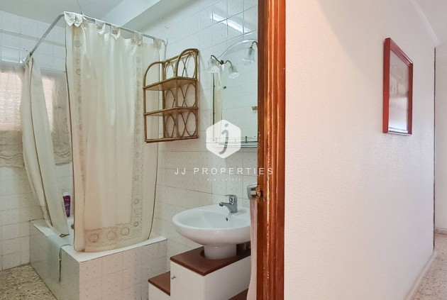 Resale - Penthouse -
Torrevieja - Playa de los Naufragos