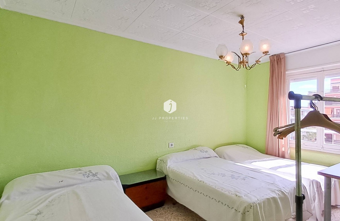 Resale - Penthouse -
Torrevieja - Playa de los Naufragos