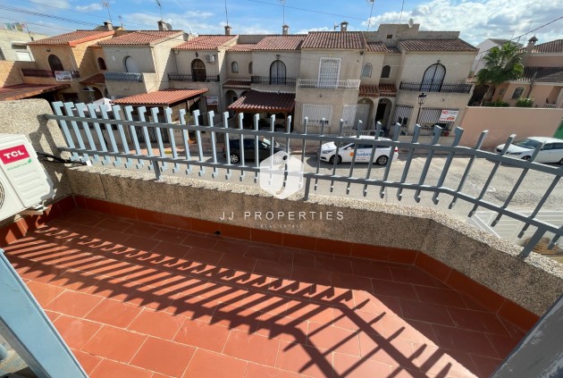 Resale - Chalet -
Jacarilla - Inland