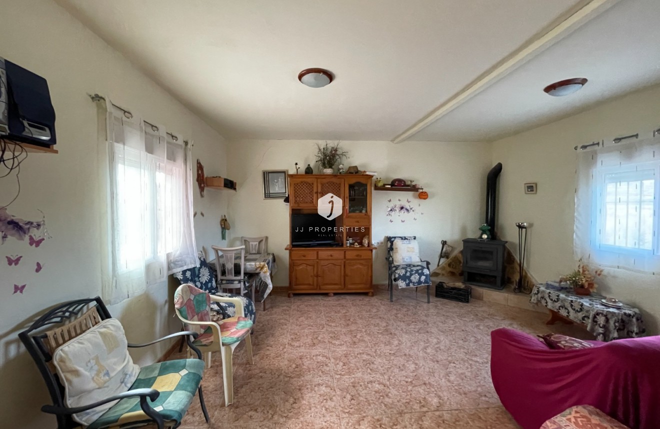 Resale - Country Property -
Jacarilla - Inland