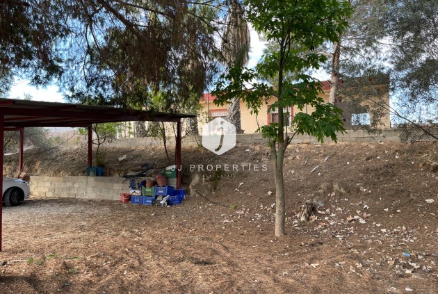 Resale - Country Property -
Jacarilla - Inland