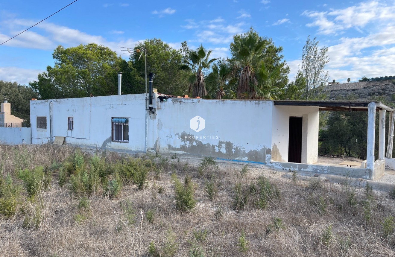 Resale - Country Property -
Jacarilla - Inland