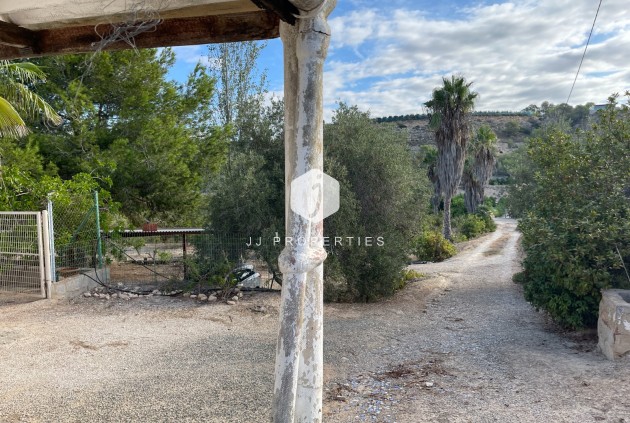 Resale - Country Property -
Jacarilla - Inland