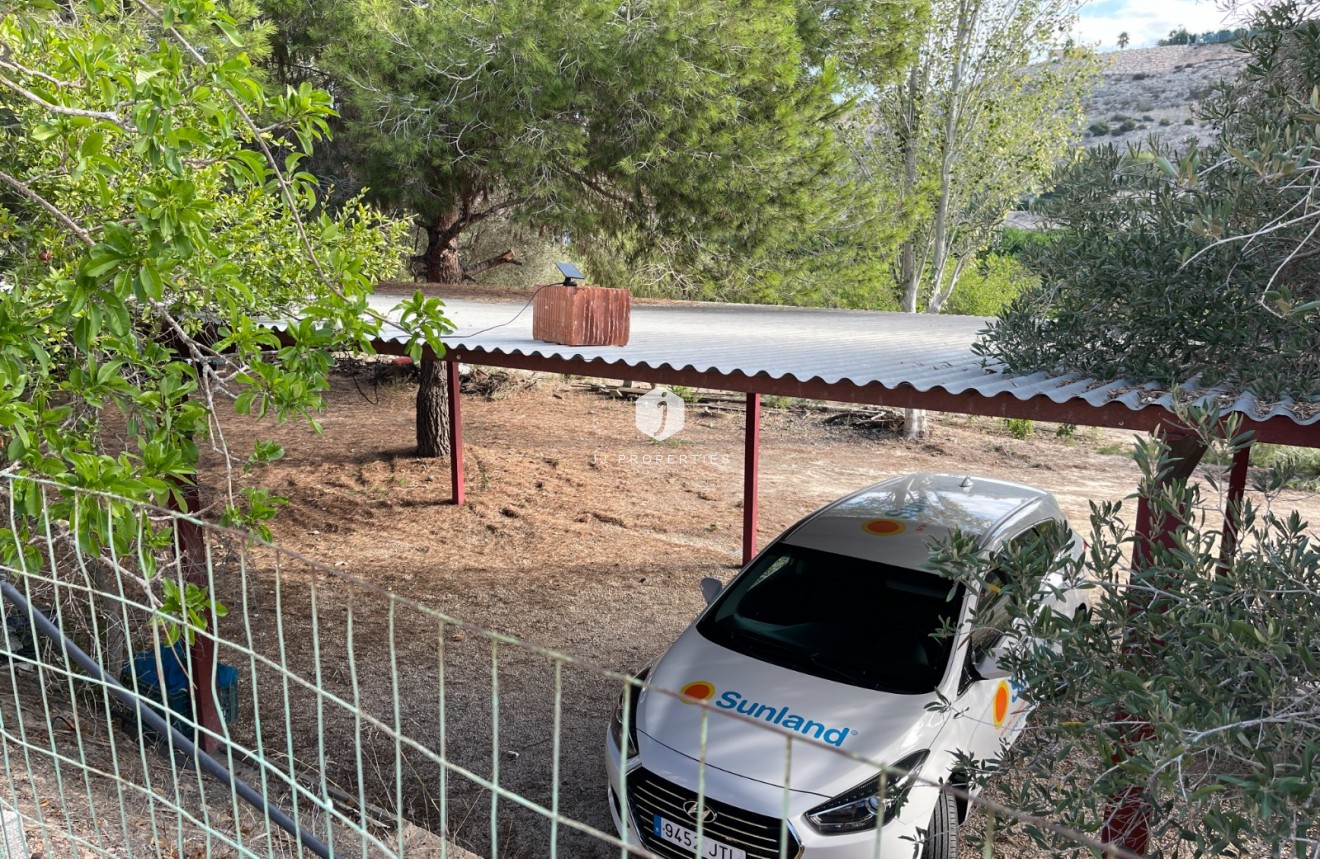 Resale - Country Property -
Jacarilla - Inland