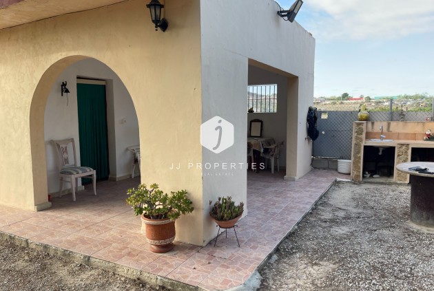 Resale - Country Property -
Jacarilla - Inland