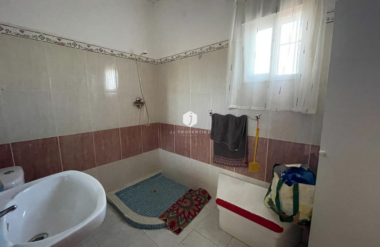 Resale - Country Property -
Jacarilla - Inland